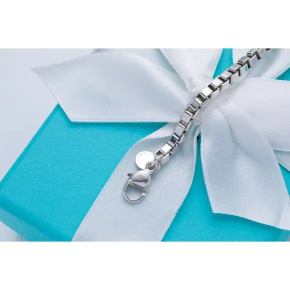 Tiffany & Co. Venetian Link Chain Bracelet 925 Sterling Silver 7.5" Unisex - Picture 3 of 11